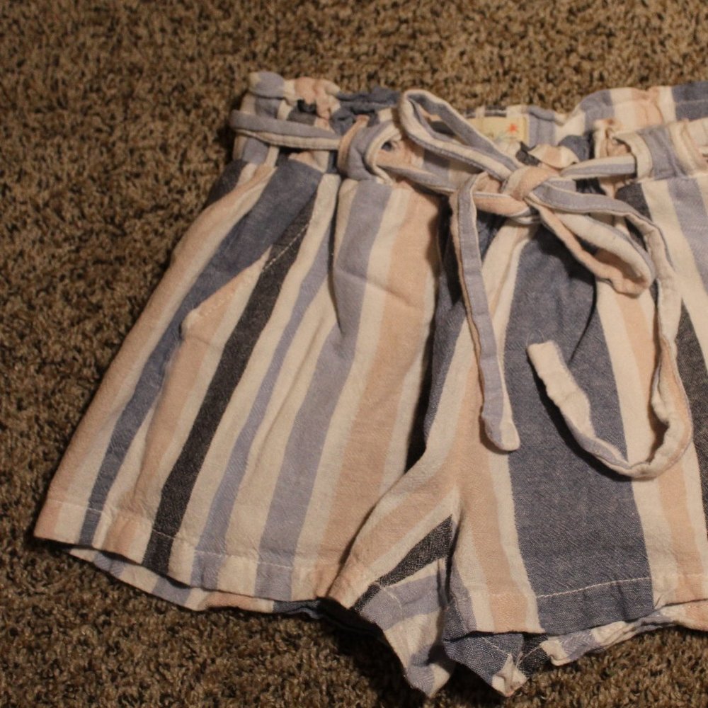 Striped Shorts - Picture 5 of 6
